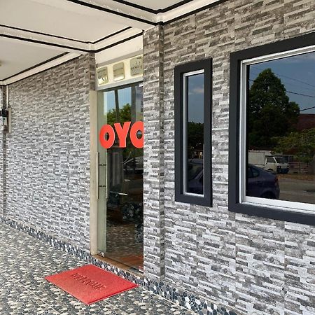 Oyo 90205 Bayu Sintok Motel Changlun Kültér fotó