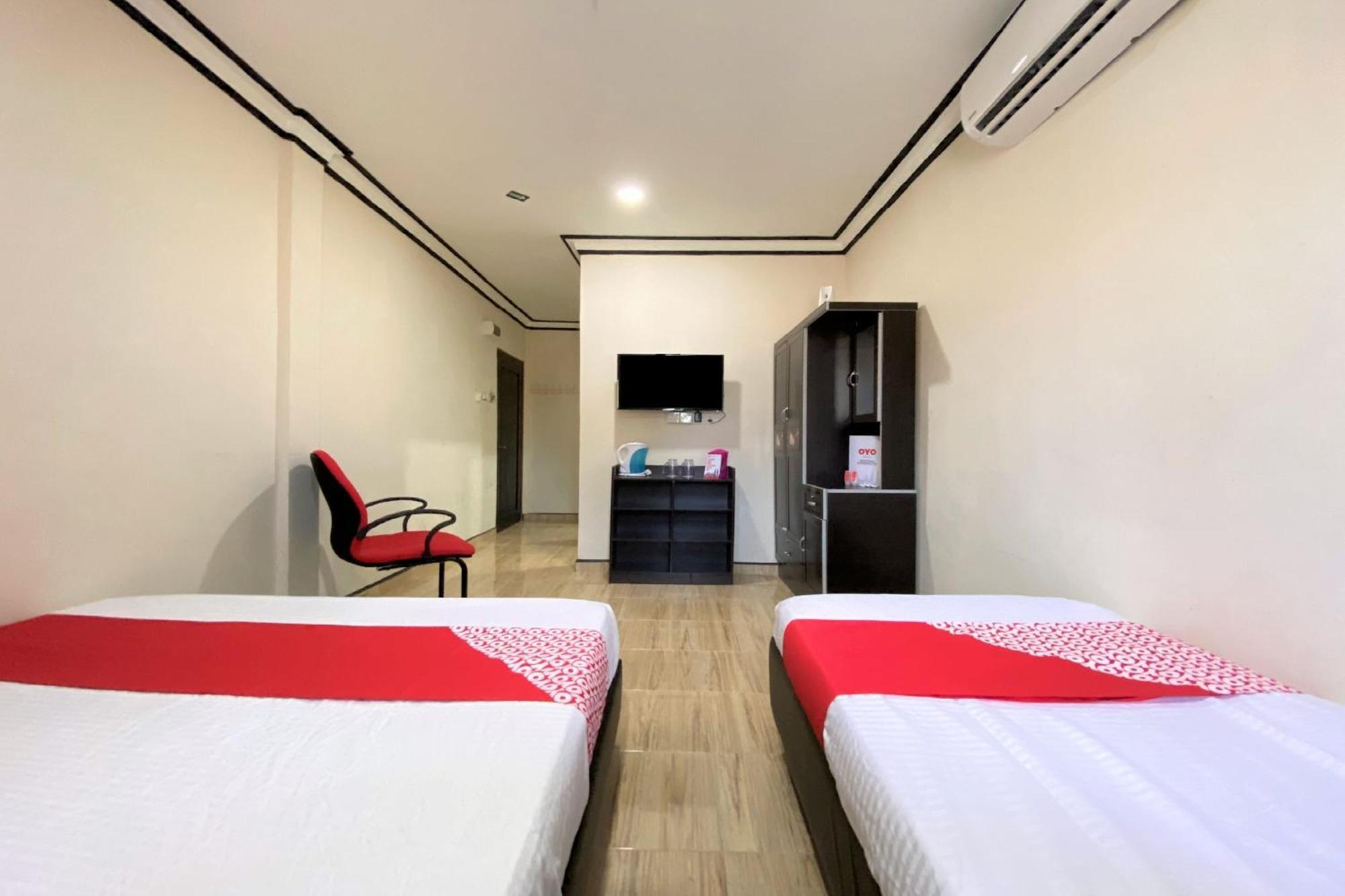 Oyo 90205 Bayu Sintok Motel Changlun Kültér fotó