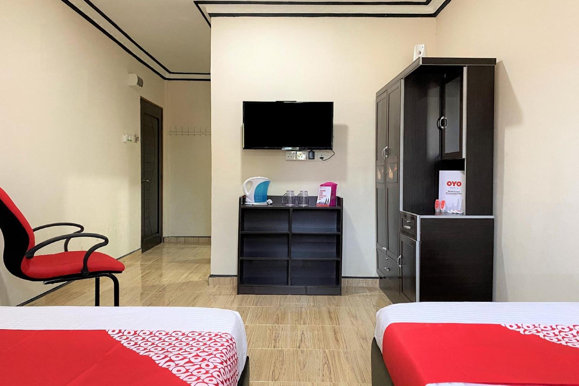 Oyo 90205 Bayu Sintok Motel Changlun Kültér fotó